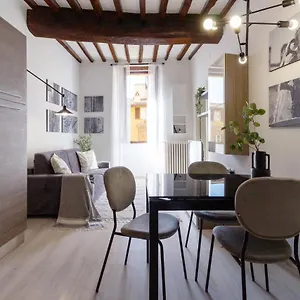 http://lovely-modern-flat-in-the-heart-of-perugia.hotels-perugia.com